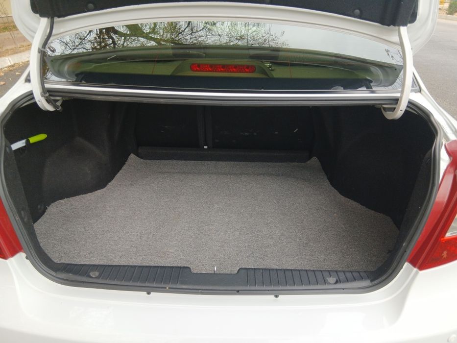 Gentra avtomat 3 pozitsiya oq sotiladi