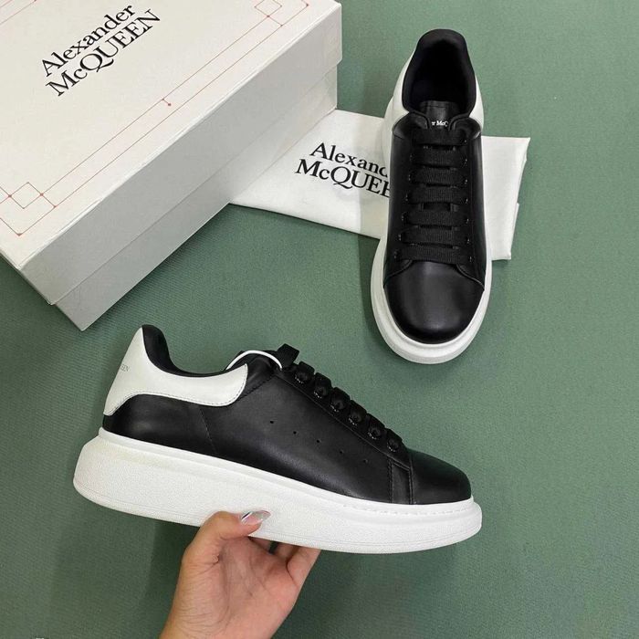 Adidasi Alexander Mcqueen albi/negri piele naturala