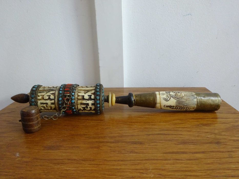 Roata Tibetana cu Mantra, Coral si Turcoaz - Piesa Veche Budista