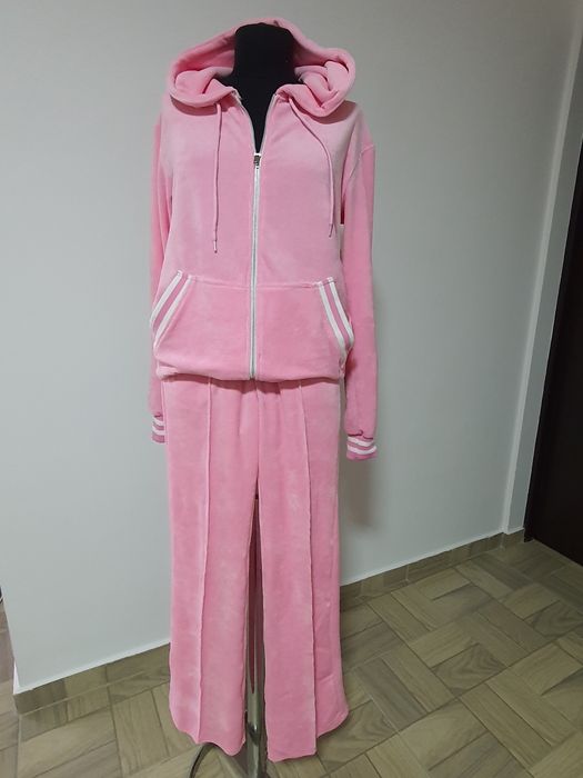 Trening model din catifea cu dungi albe, cu gluga;