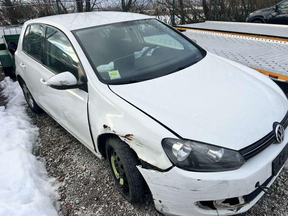 Volkswagen Golf VI