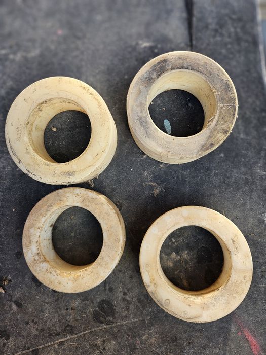 Set de 4 bucse deasupra arcurilor pt inalțare suspensie 5 cm suzuki vi