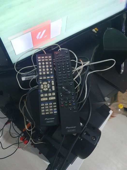 Vând stație Pioneer