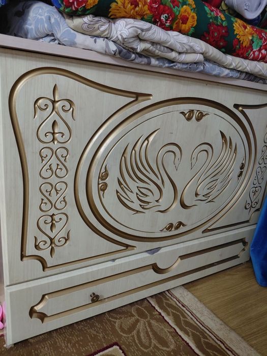 П р о д а м  сундук