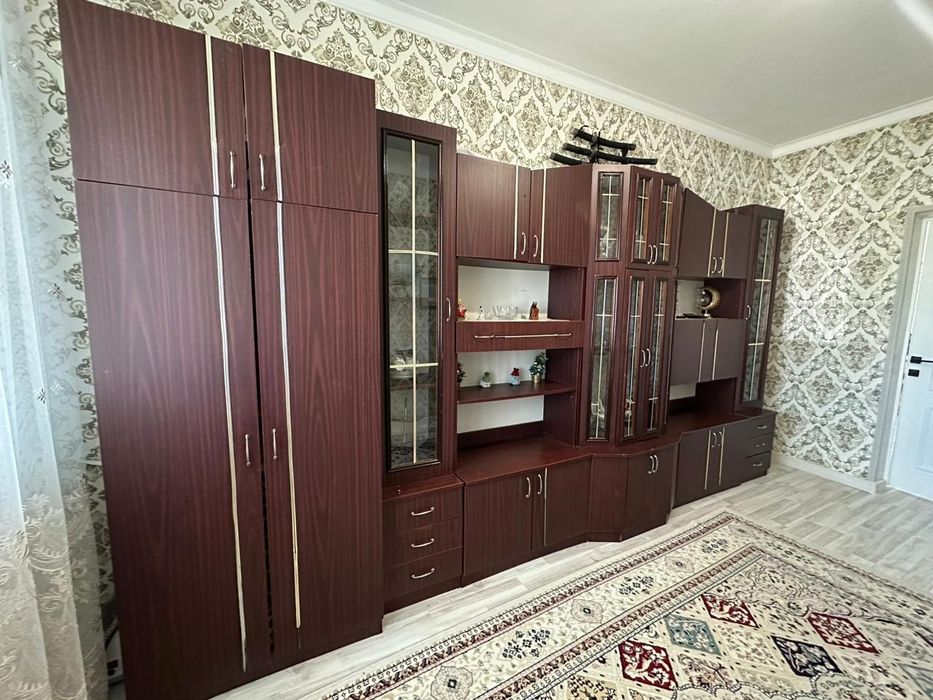 Гарнитур шкаф сатылады