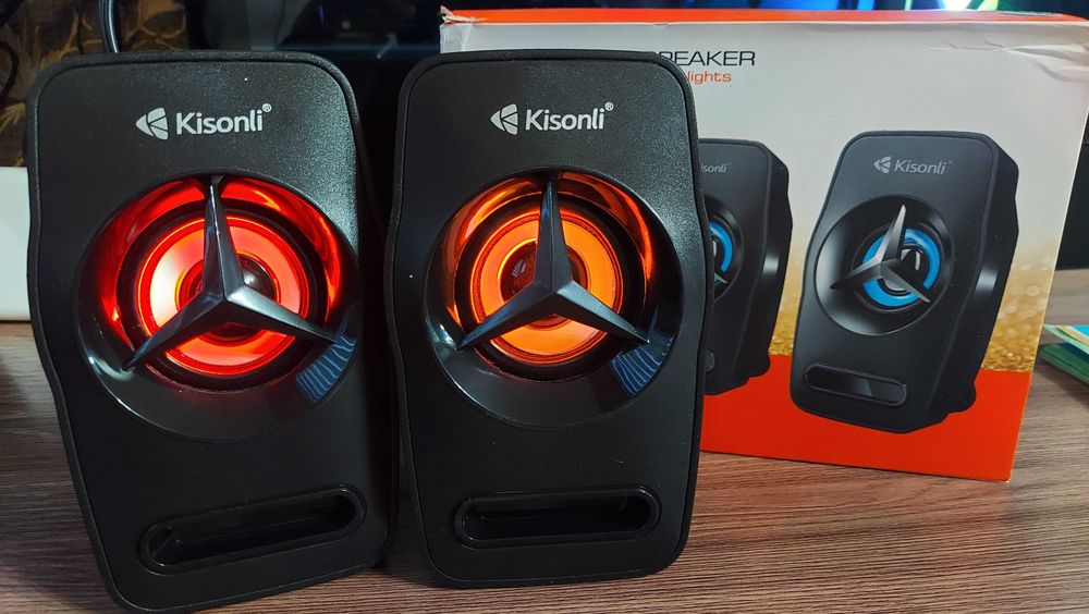 Новые с подсветкой Компьютерные колонки Kisonli -  в упаковке