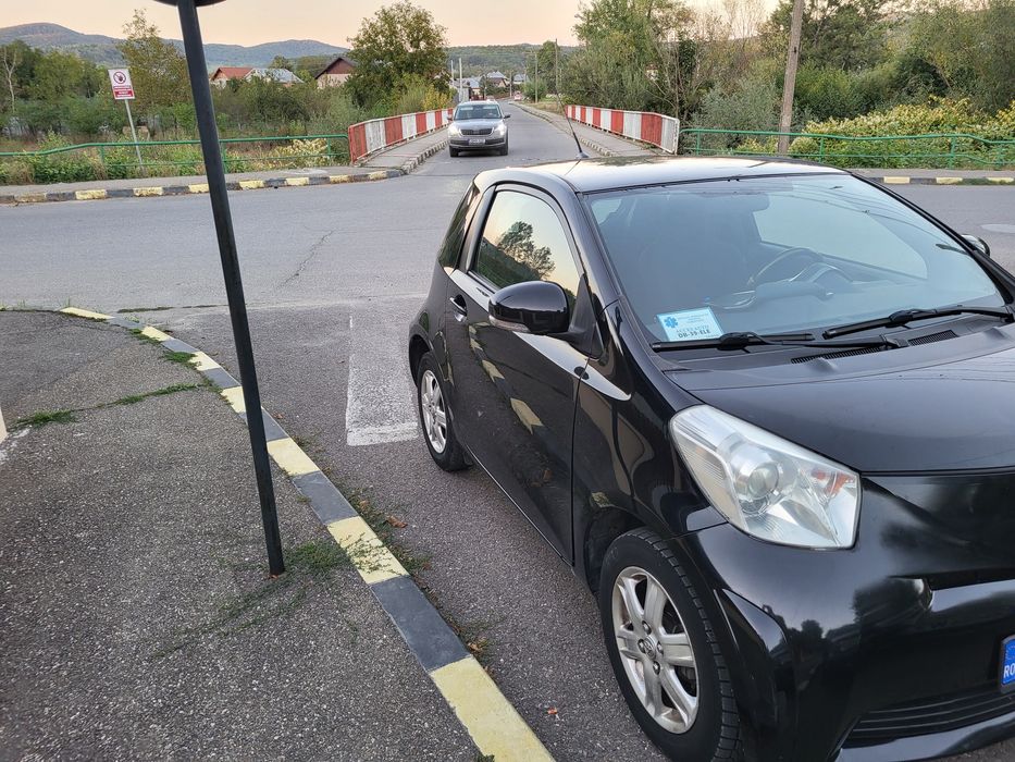 Masina de vanzare Toyota iq