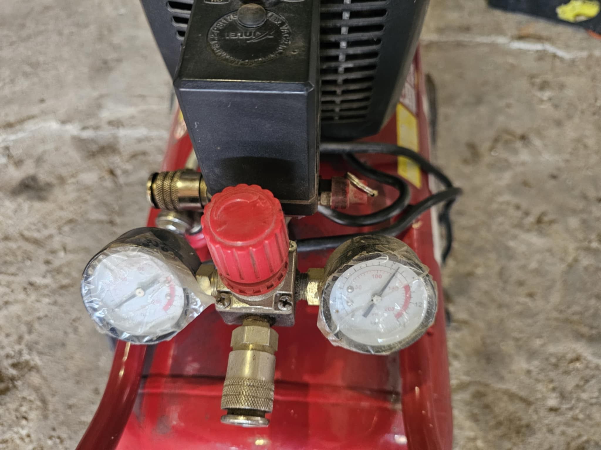 Продавам немски компресор Einhell