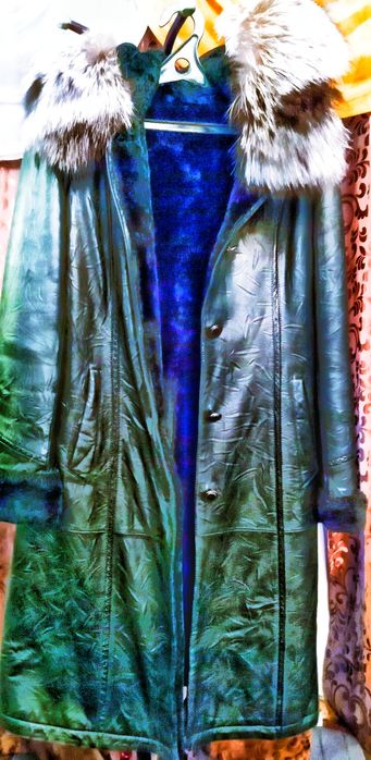 Отдам Две Дубленки Женские за 5000