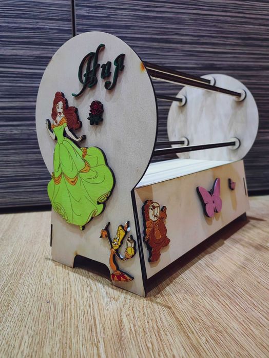 Поставка за диадеми с чекмедже