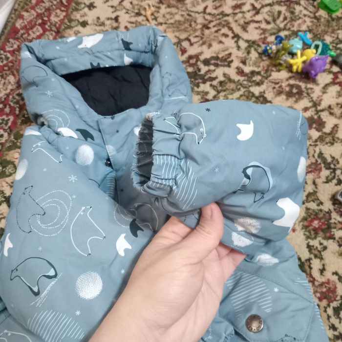 Продаётся детская куртка с комбезом