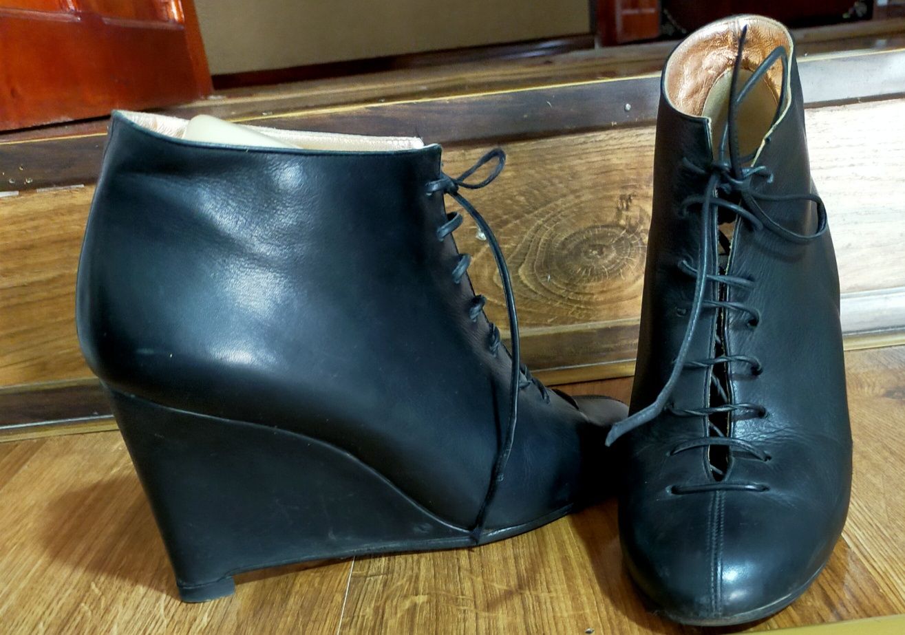 Продам ботиночки женские, кожаные, 38 размер