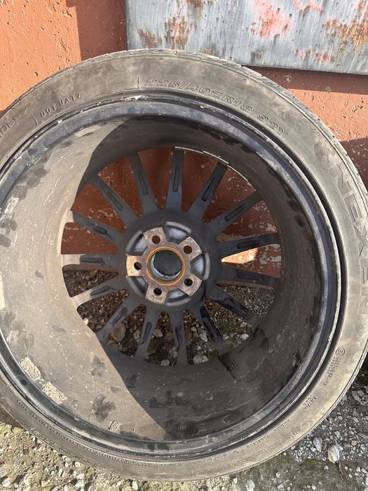 Джанти с гуми 5х100 18ки