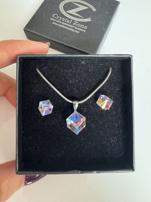 Комплект колие с обеци Swarovski