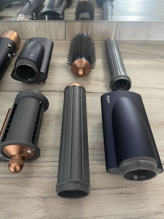 Маша Dyson Airwrap