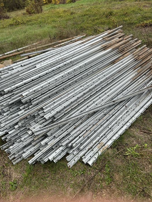 Spaleri zincati pentru gard si vie stalpi galvanizati