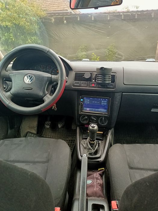 Vând auto Vw golf 4 motor 1.9 sdi