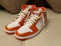 Adidasi Nike Air Jordan 1 Mid SE "Metallic