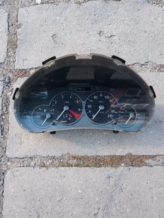 Табло за пежо 206 2002 г