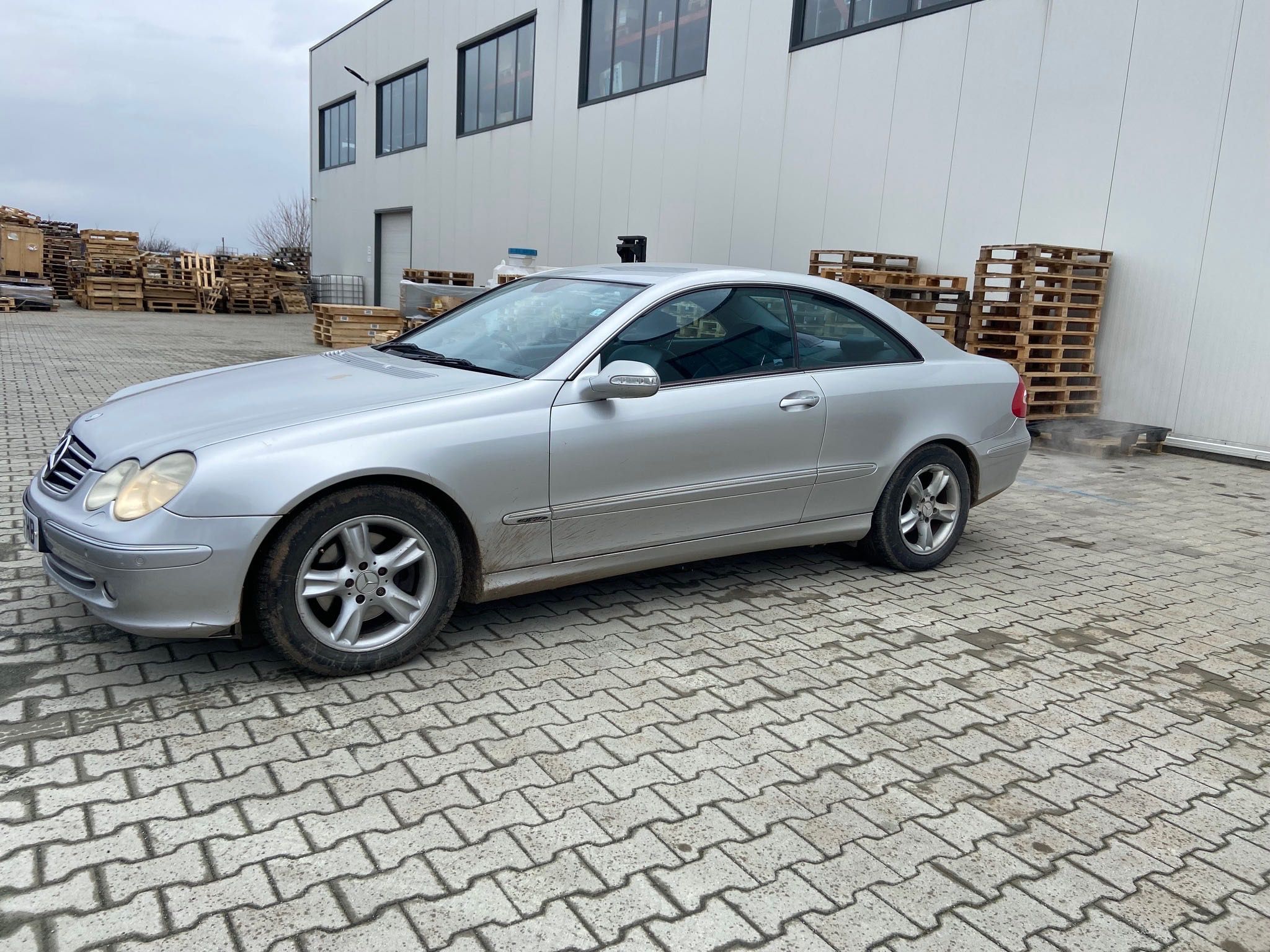 Mercedes-Benz clk240 W209 2003г. На части