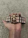 Curea burberry noua