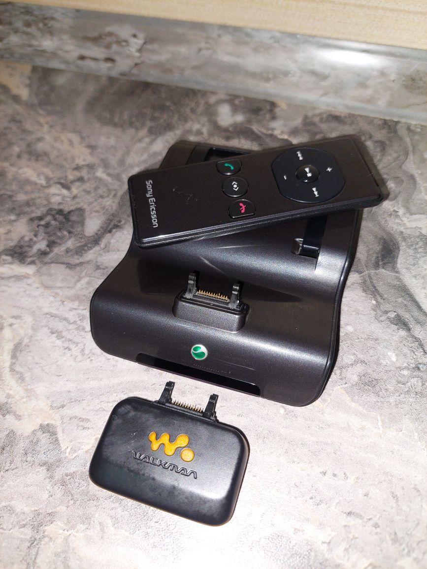 Sony Ericsson MRC - 60 cu Telecomanda