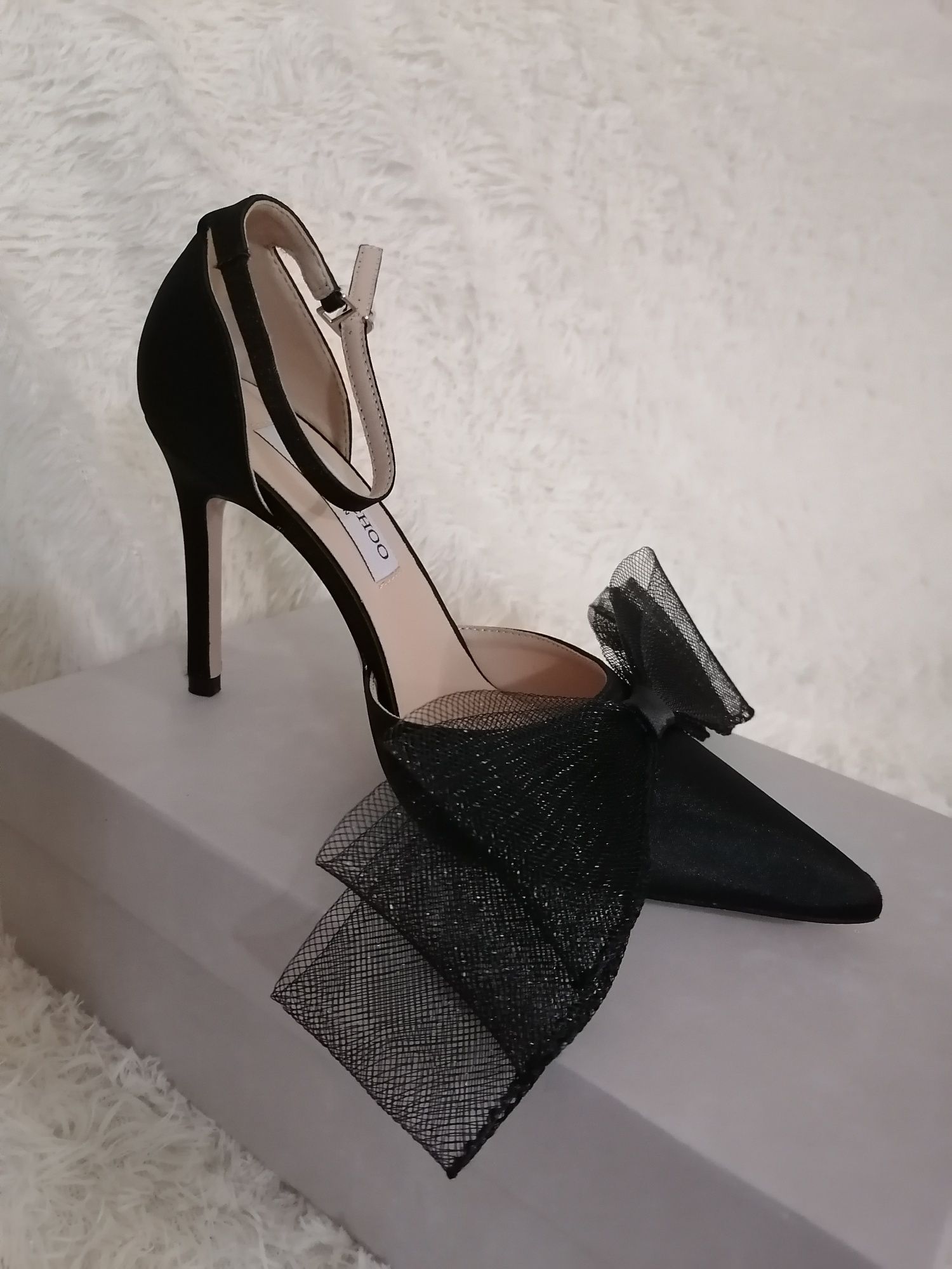 Продам туфли JIMMY CHOO