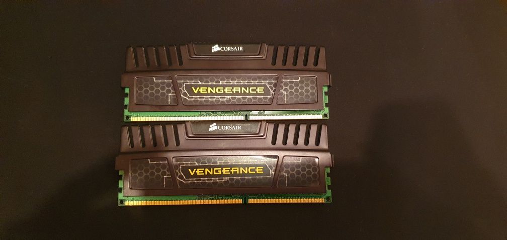 Memorie RAM Corsair VENGEANCE