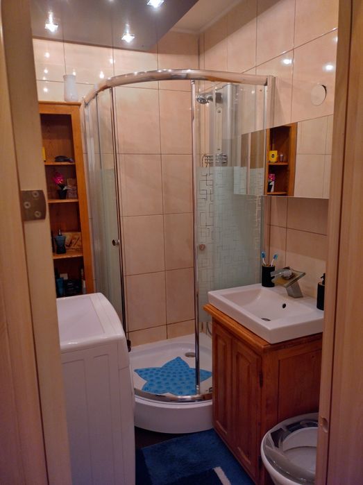 Proprietar vand apartament cu doua camere si pivnita Sibiu