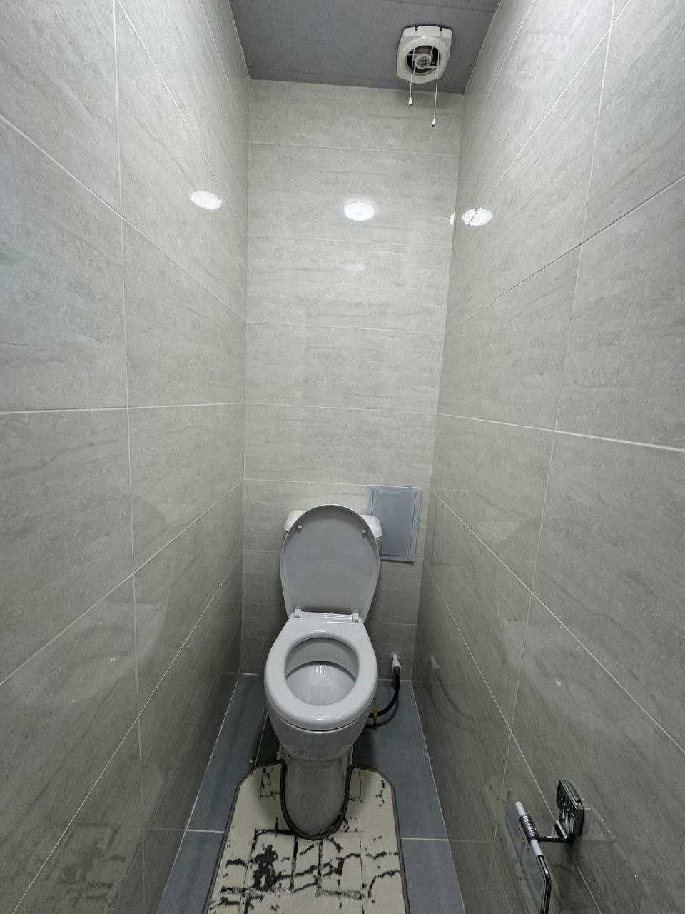 3 xona 4 xonaga o'zgartirilgan kvartira sotuvda