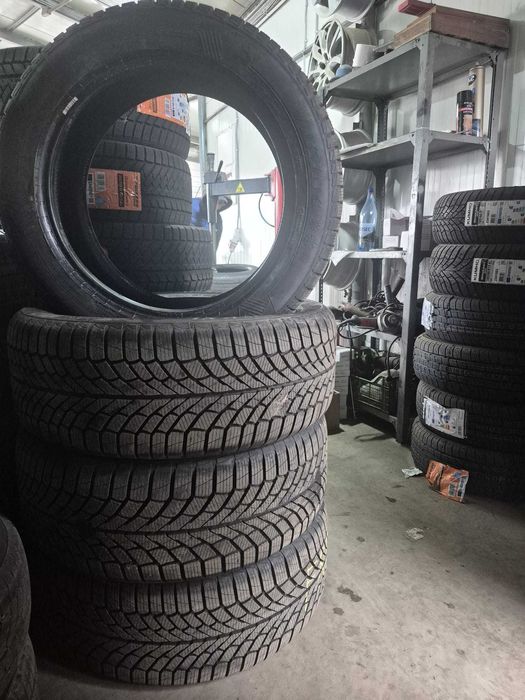 Vând anvelope noi de iarnă Viking 255/50 R19 – dimensiune greșită.