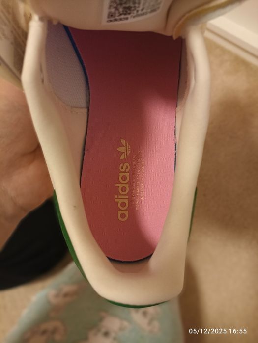 Adidași Adidas Stan Smith J,noi cu eticheta