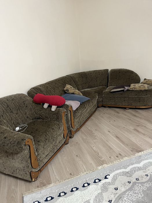 продается диван и кресло