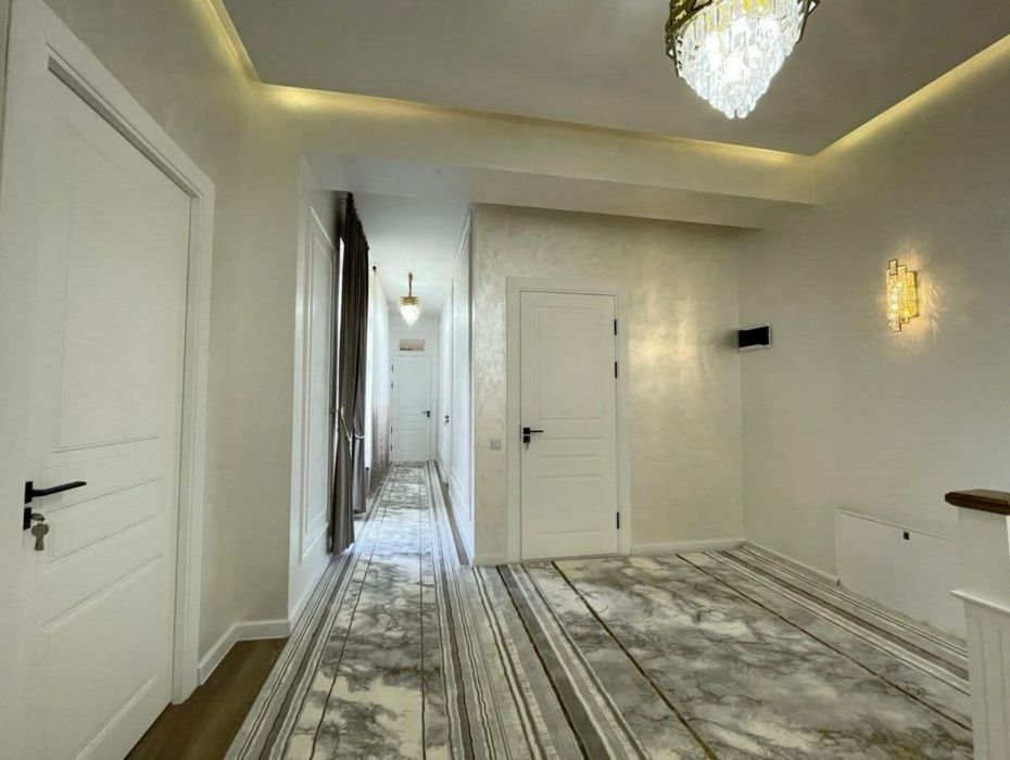 Продается танхаус шикарний элитний