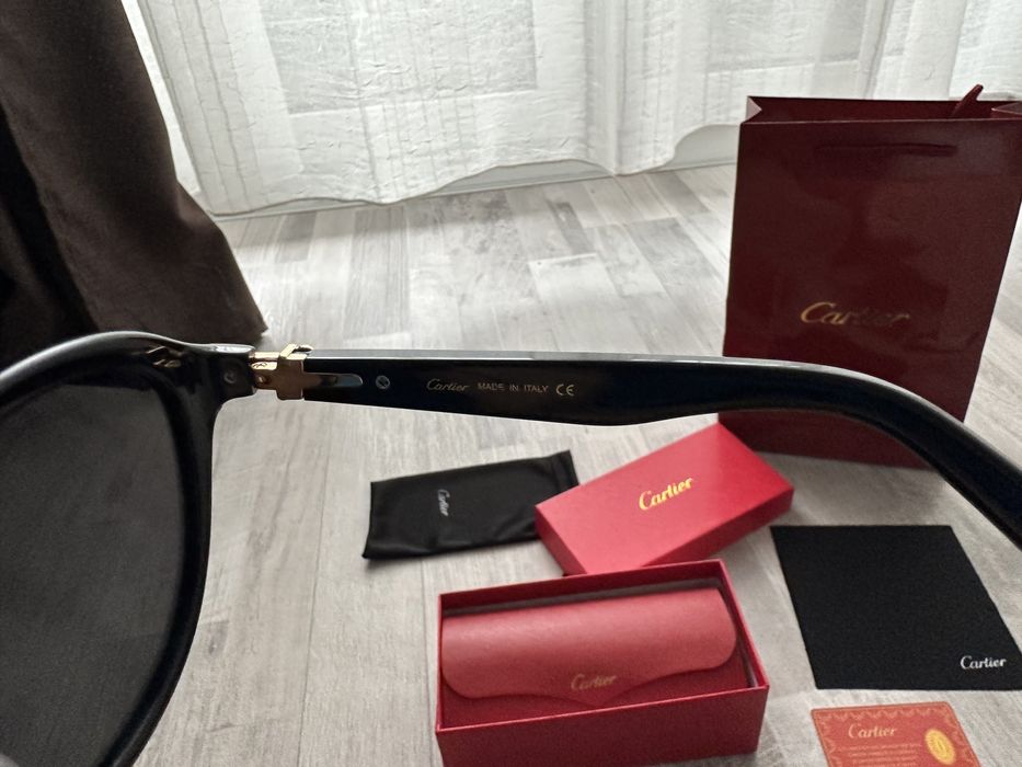 Ochelari de soare Cartier 2024