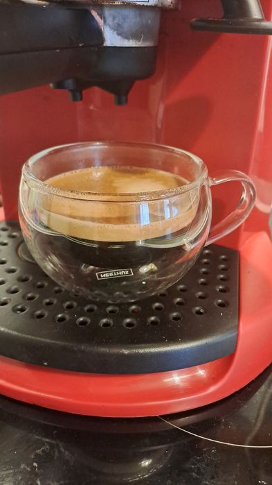 Еспресо машина Delonghi 15 bar