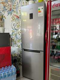 Холодильник В Идеальном состоянии.
