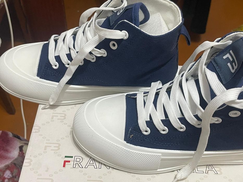 Продаю новую обувь