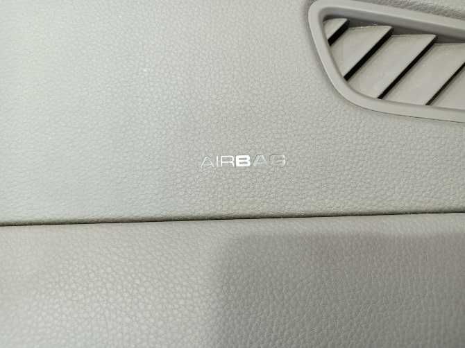 Porsche Macan - plansa bord GRI - centuri de siguranta - kit airbag