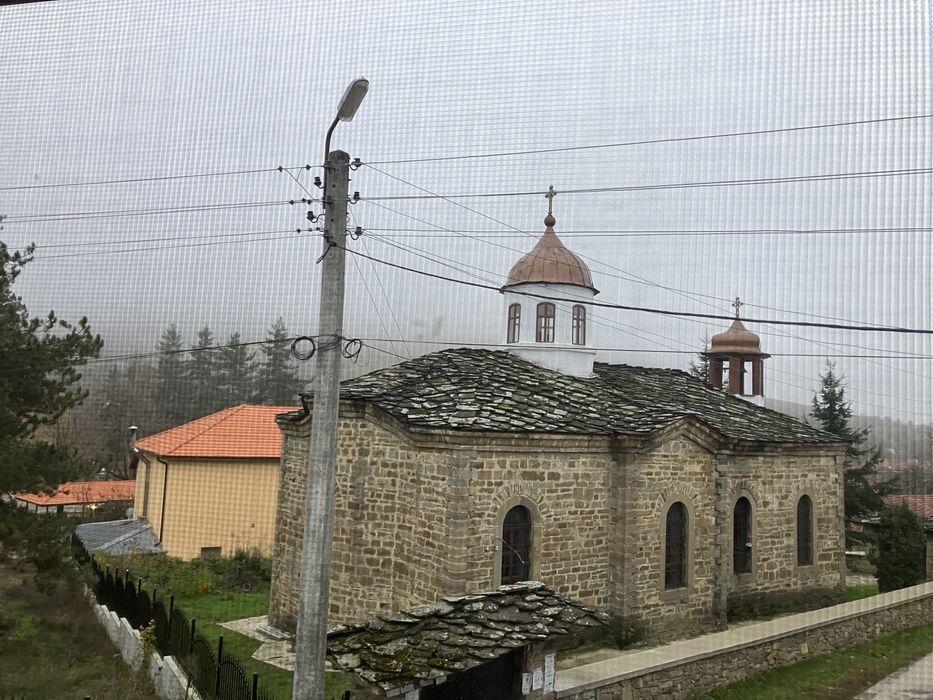 Продавам къща в с.Добродан