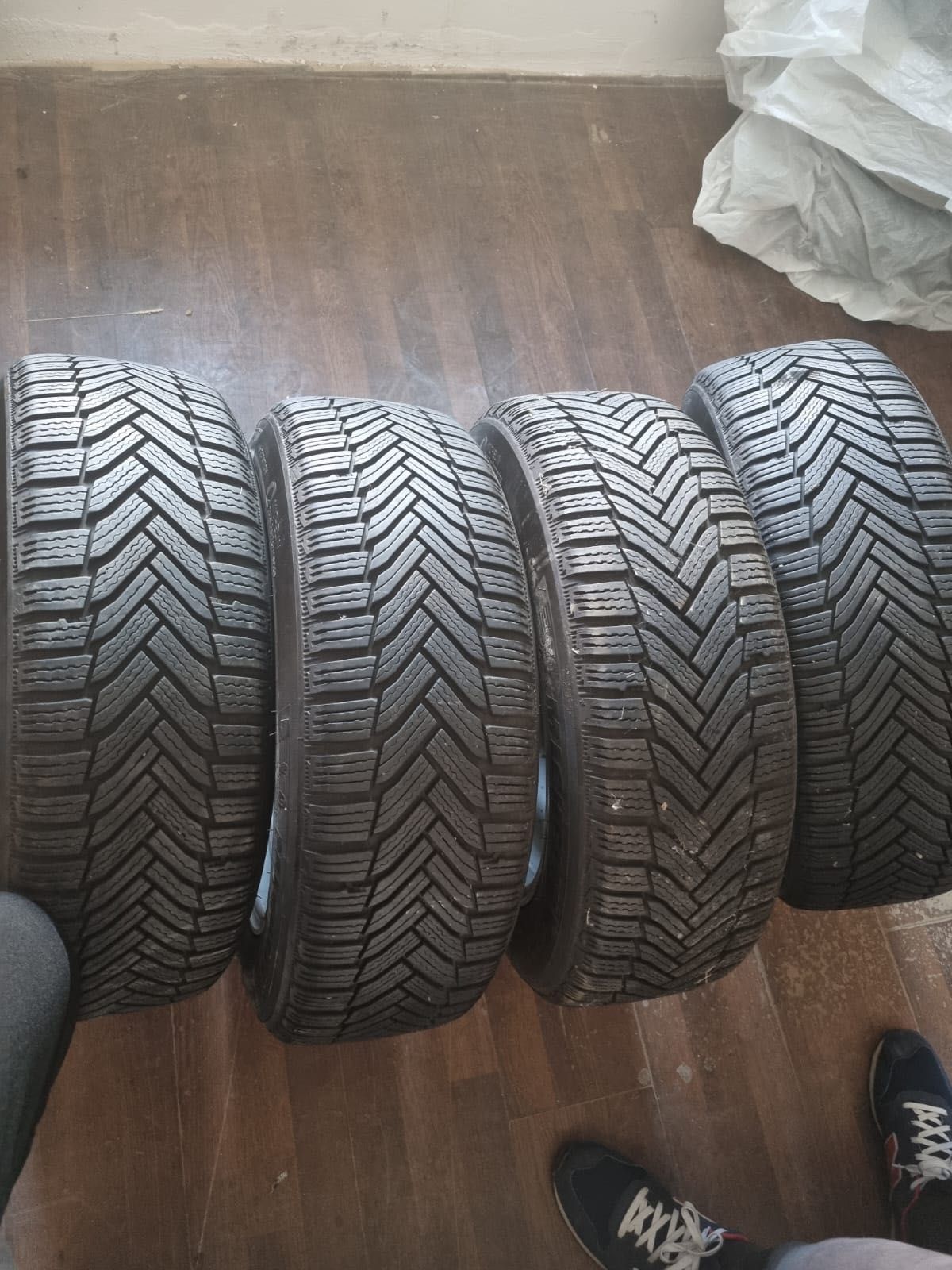 Jante pe 16 cauciucuri Michelin 205/60r16 KBA 48085