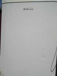 Холодильник 2хкамерный "BEKO" корпус белый,на запчасти, высота 2м.