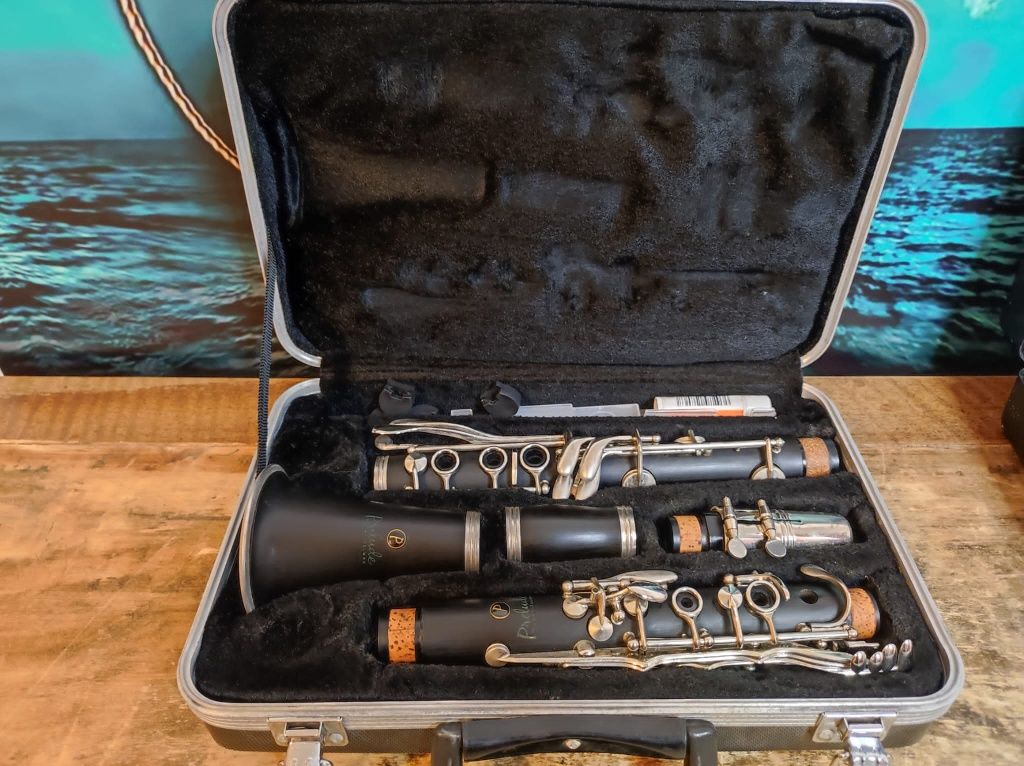 Clarinet Conn Selmer Prelude Usa