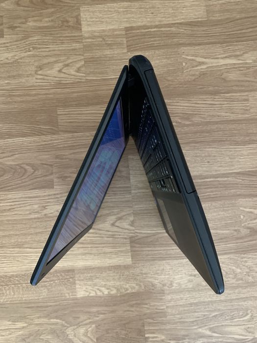 Laptop Acer Slim display 15,6 led,4gb ram,320gb mem,baterie buna cu in