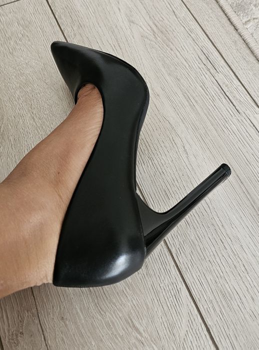 Черни официални обувки