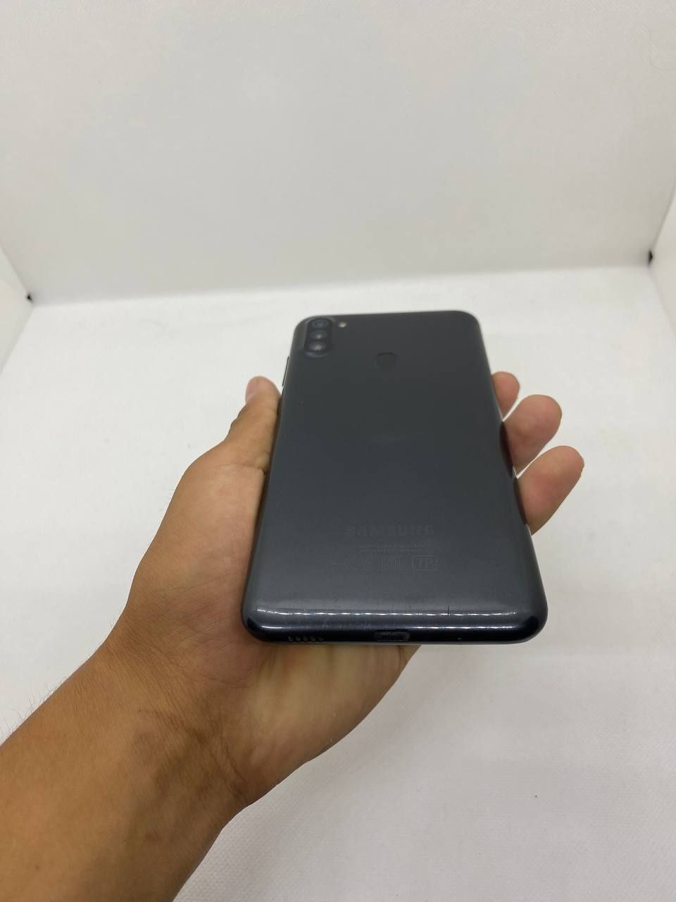 Samsung a11 sotiladi