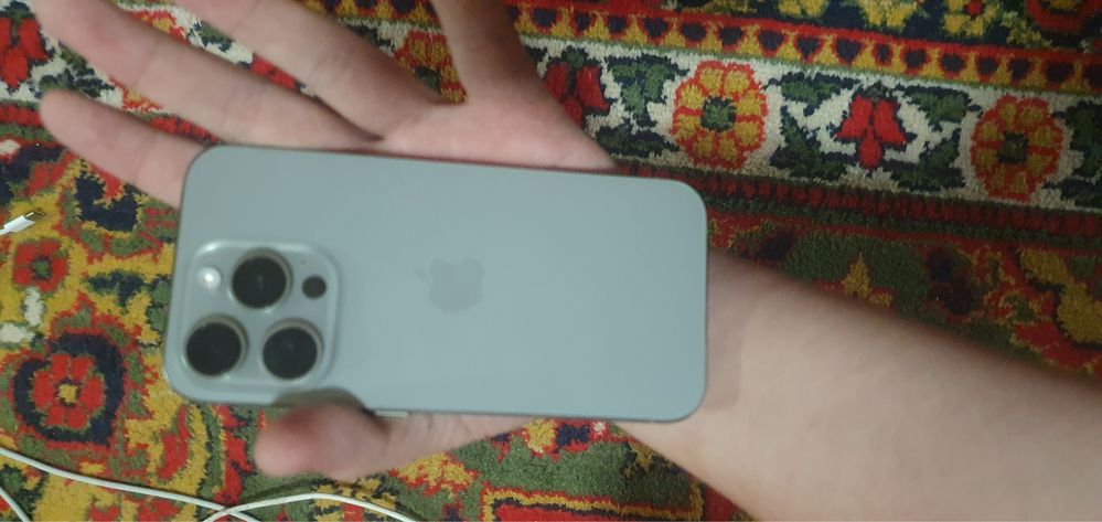 Iphone 15 pro Titanium CH/A