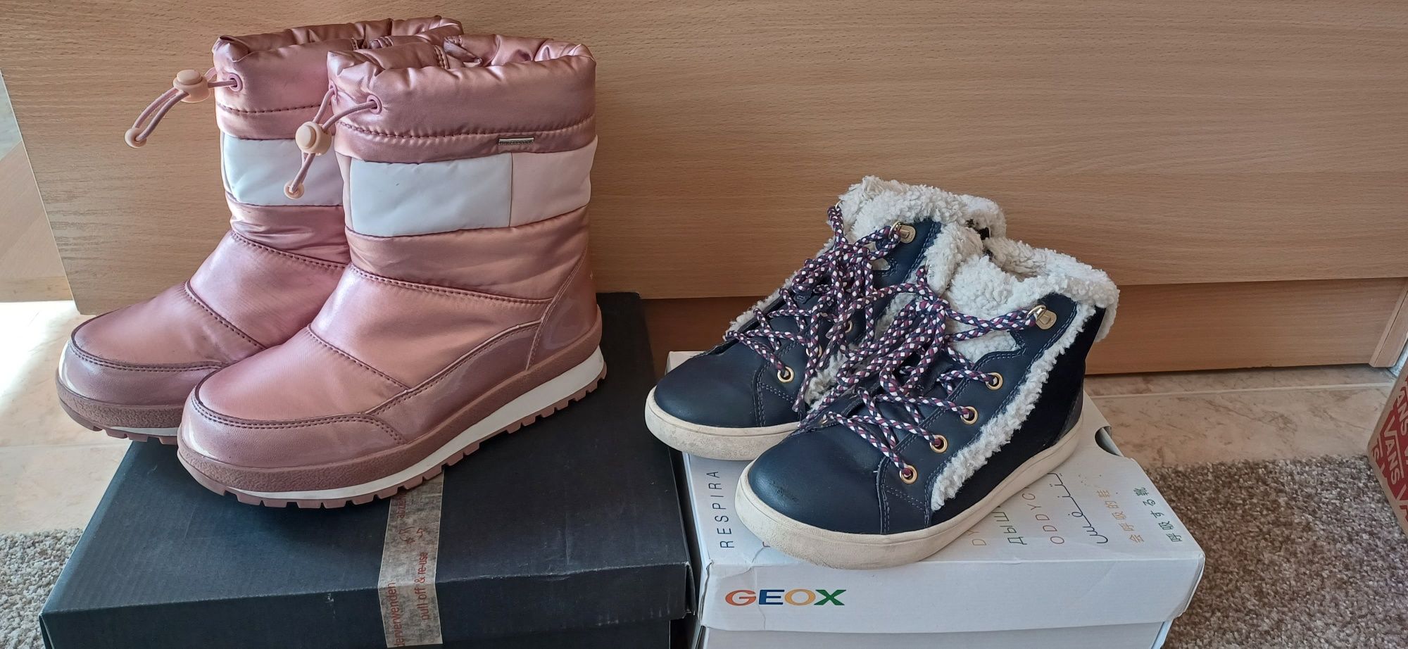 Tommy Hilfiger  и Geox, номер 34