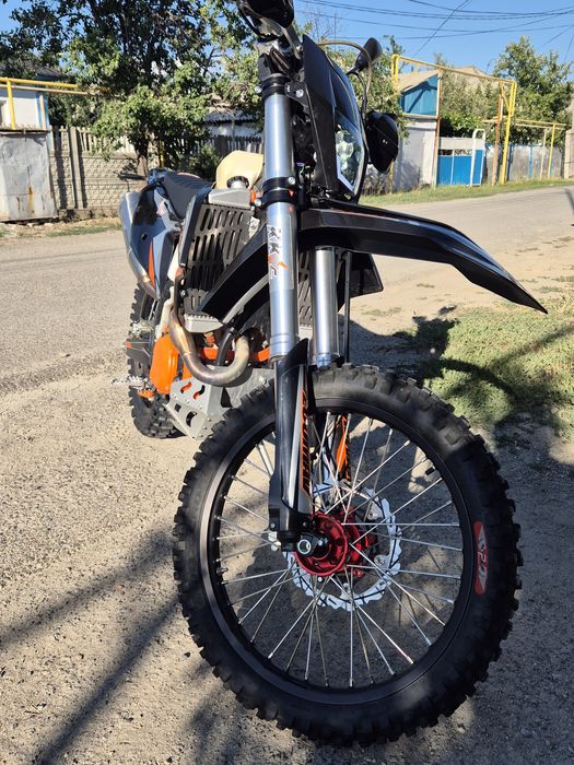 Zuumav nc300R почти новый