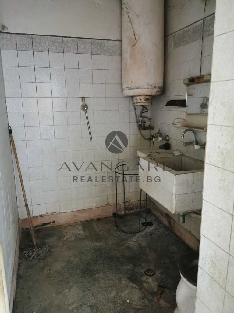 Продава се Двустаен апартамент в Пловдив, Кючук Париж - 65 кв.м за 1164 €/кв.м - Снимка #9